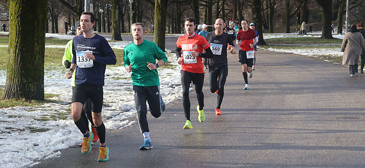 Winterlaufserie München 2025 Teil 2: Dreikönigslauf über 15 km am 06.01.2025 im Olympiapark, München (©Foto: Martin Schmitz)